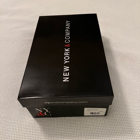 Nude Pumps - Picture 5 of 6